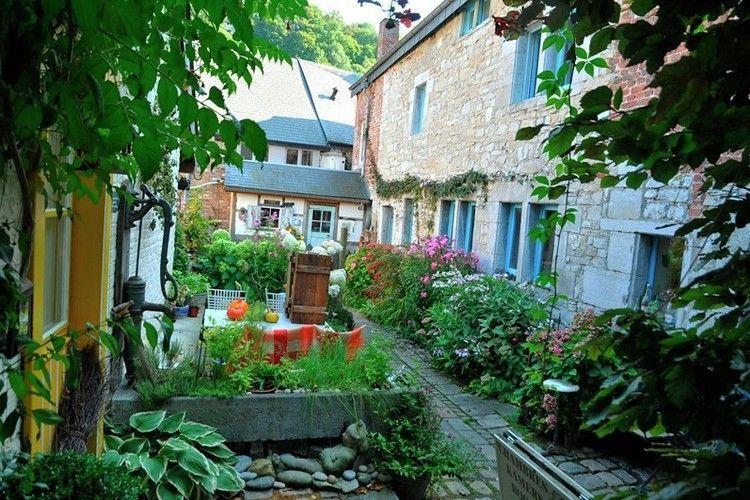 Arbre Dresse Villa Somme-Leuze Ruang foto